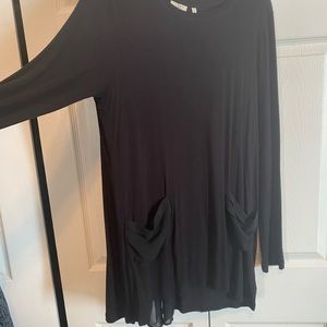 Logo by Lori detailed flowy organza-poly/span with POCKETS and side detail!